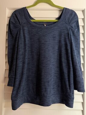 Free People Heathered Navy Puff Sleeve T-Shirt